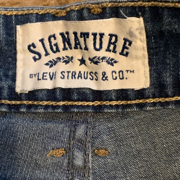 Ladies Brand Levi’s Signature Denim Capris, Size 6 - Picture 5 of 5